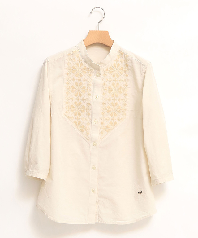 フロント 刺繍ブラウス